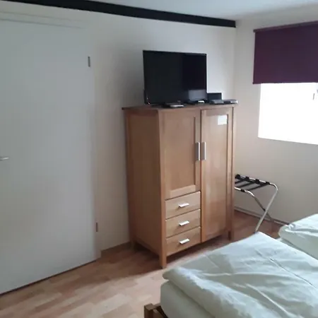 Hotel Gaestehaus Oh-la-la *